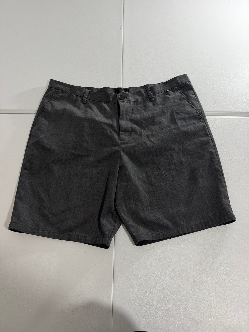 Hurley Mens Flat Front Chino Shorts 44 Heather Charcoal Gray Casual